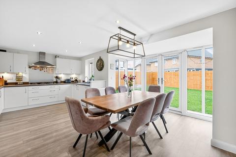 4 bedroom detached house for sale, Finch Close, Wixams
