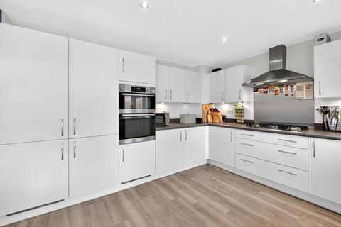 4 bedroom detached house for sale, Finch Close, Wixams