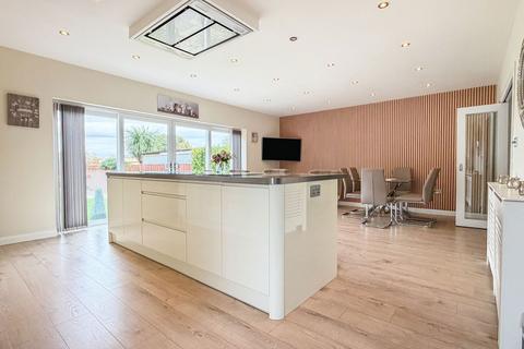 3 bedroom semi-detached house for sale, Harland Way, Cottingham HU16