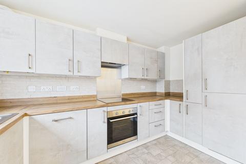 2 bedroom semi-detached house to rent, Spring Beck Avenue, Norton, YO17