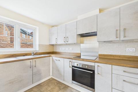 2 bedroom semi-detached house to rent, Spring Beck Avenue, Norton, YO17