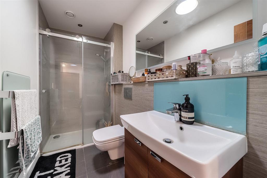 Shower room high.jpg