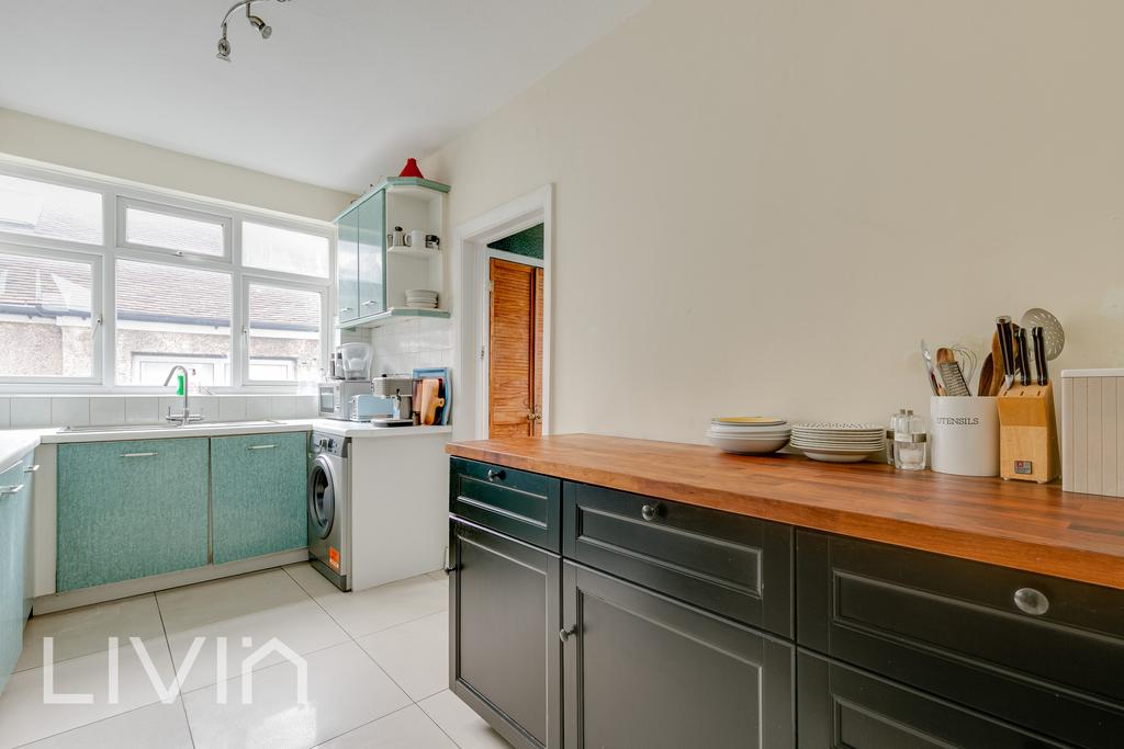 219 Grange Road, SE25 - 9