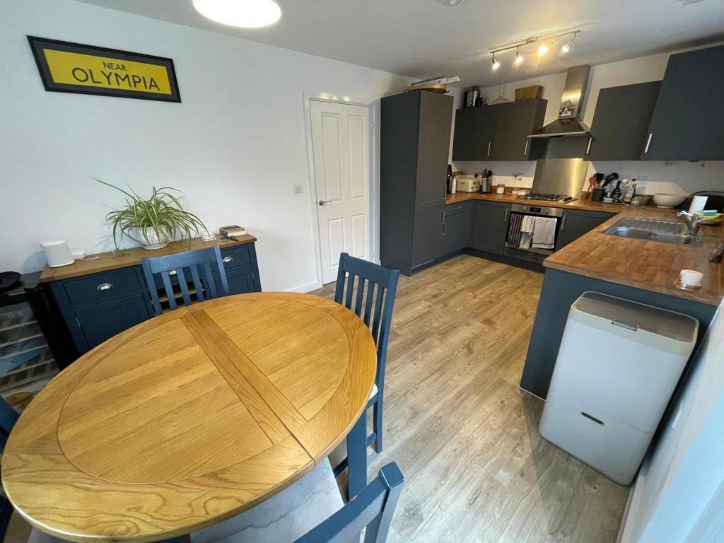 Kitchen Diner.jpg