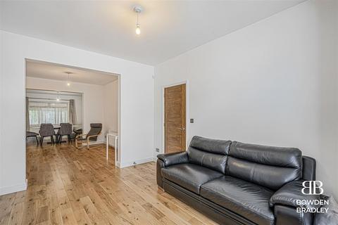 undefined, Clinton Crescent, Hainault
