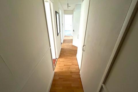 undefined, Lennox Close, Romford