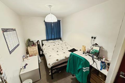 3 bedroom apartment to rent, BILLS INCLUDED - Kelso Heights, Hyde Park, Leeds, LS3