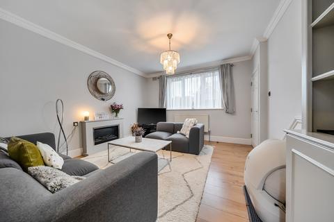 61 Voce Road, London, SE18 2LW
