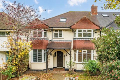 undefined, Staines Road, Twickenham TW2