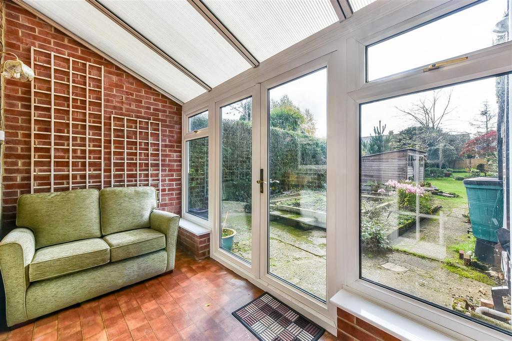 Sketch Ph6 6292942.jpg