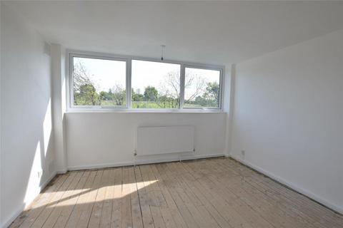 62a Edgewood Drive, Orpington, BR6 6LH