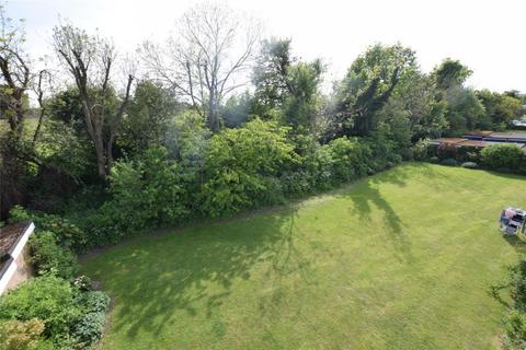 62a Edgewood Drive, Orpington, BR6 6LH
