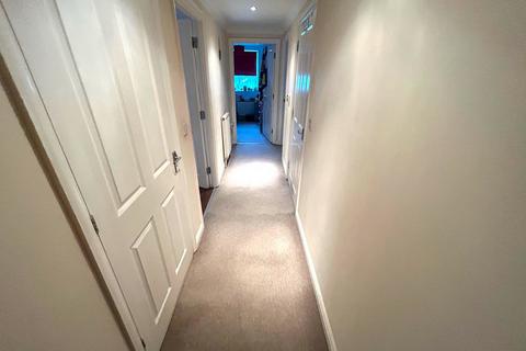 2 bedroom flat for sale, Blade Court, Oldchurch Road, Romford