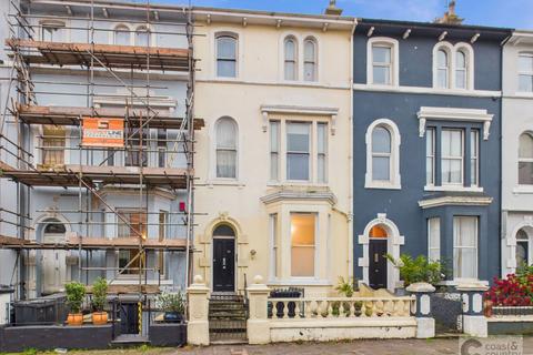 Orchard Gardens, Teignmouth
