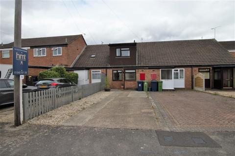2 bedroom terraced house to rent, Cromers Close, Tewkesbury GL20