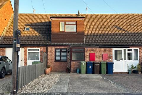 2 bedroom terraced house to rent, Cromers Close, Tewkesbury GL20