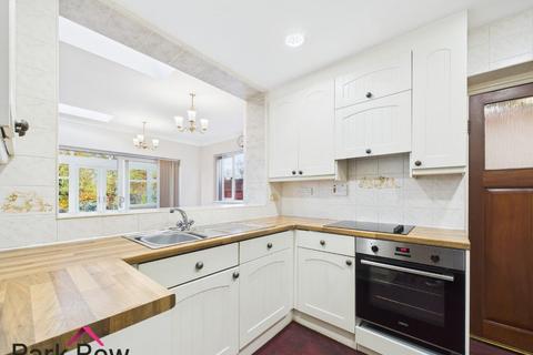 3 bedroom semi-detached house for sale, Westfield Close, South Milford, Leeds