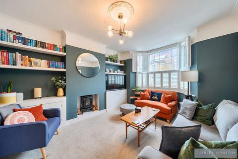 2 bedroom semi-detached house for sale, Clifton Road, Hornchurch