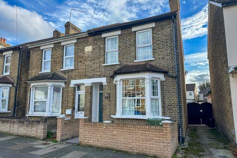 2 bedroom semi-detached house for sale, Clifton Road, Hornchurch