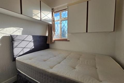 3 bedroom terraced house to rent, Darcy Drive, Harrow, Middlesex, HA3 9JP