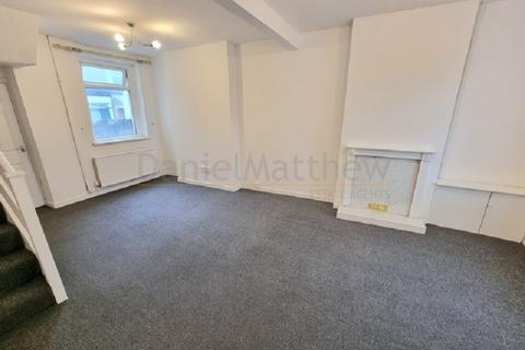 2 bedroom terraced house to rent, Davies Street, Barry, CF63