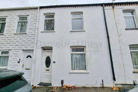 2 bedroom terraced house to rent, Davies Street, Barry, CF63