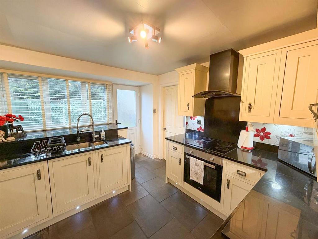 Property 18.jpg