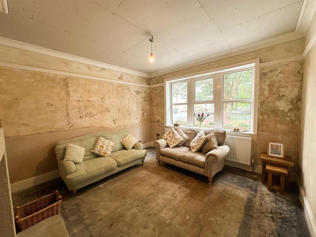 Property 14.jpg