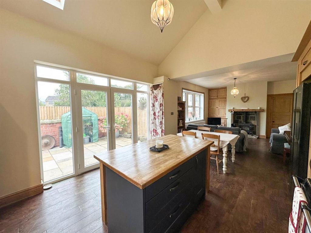 Property 21.jpg