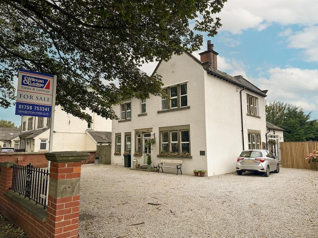 Property 3.jpg