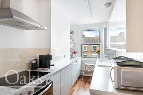 78c Penge Road, London, SE20 7UL