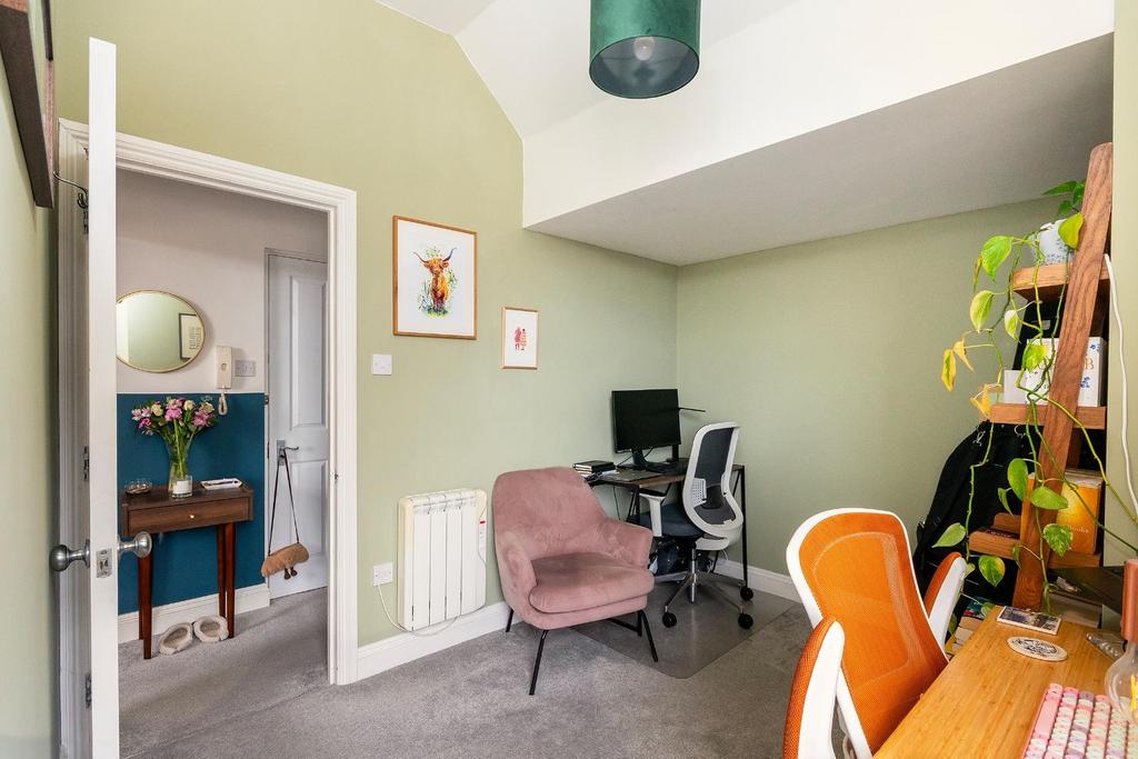 FK8 HRD - Bedroom A.jpg