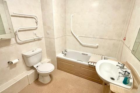 undefined, Oaktree Court Addlestone Park, Addlestone, Surrey, KT15