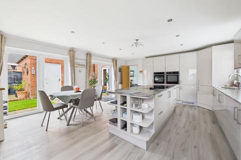 undefined, Freemans Way, Greens Norton, NN12