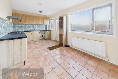 3 bedroom terraced house to rent, Worcester Close, Cannock WS11