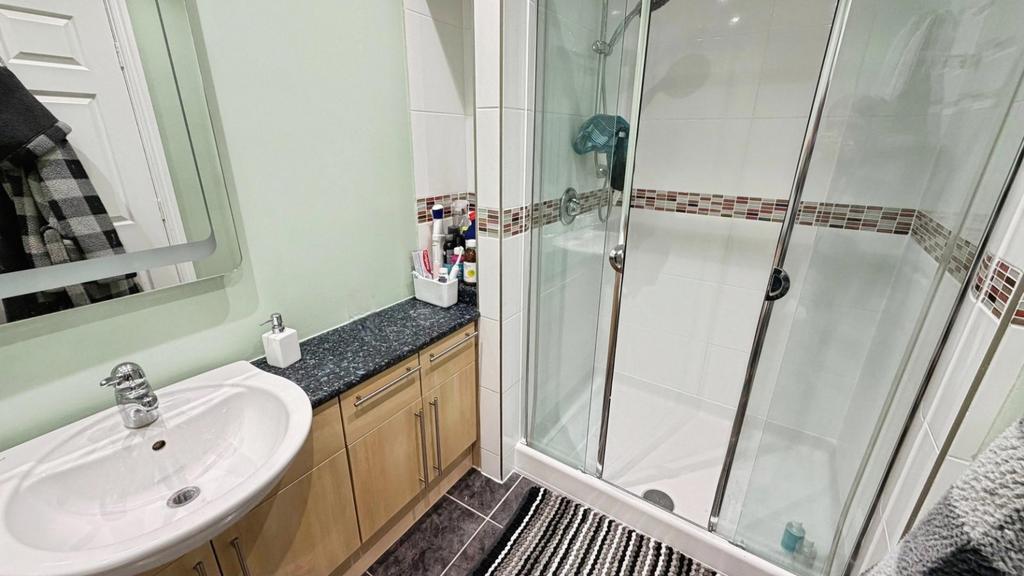 Ensuite