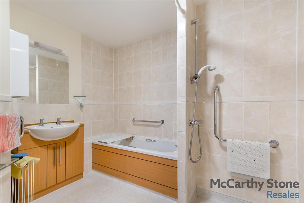 8666627-interior04.jpg