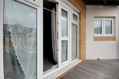 2 bedroom flat for sale, Enstone Road, Enfield, EN3