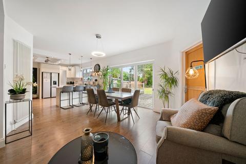 undefined, Couchmore Avenue, Esher, KT10