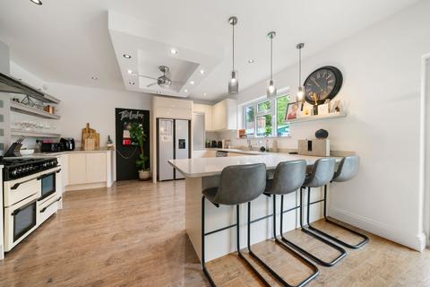 undefined, Couchmore Avenue, Esher, KT10
