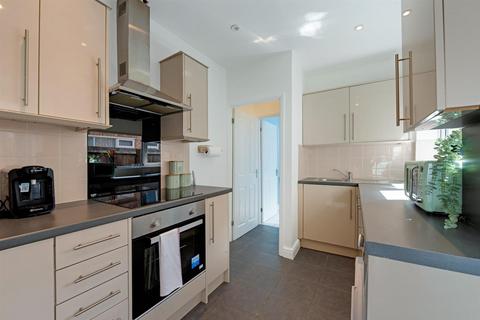 undefined, Highfield Road, London