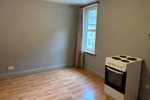 1 bedroom flat to rent, Gordon Road, Margate CT9