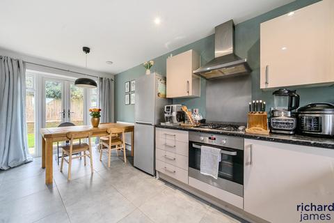 3 bedroom detached house for sale, Robinscroft, Swindon, Swindon, SN25