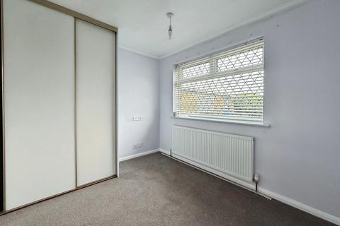 2 bedroom bungalow for sale, Hollytree Avenue, Hull, HU5 5YB