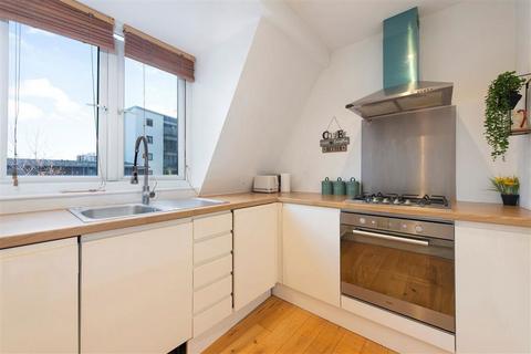 undefined, Kingsland Road, London E2