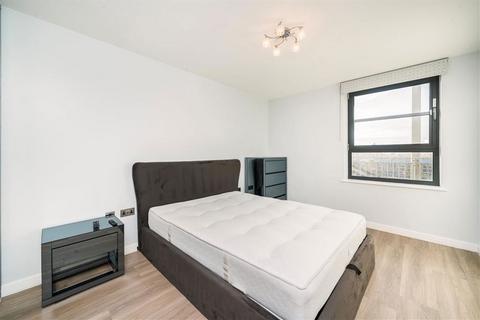2 bedroom flat to rent, Commercial Road, London E14