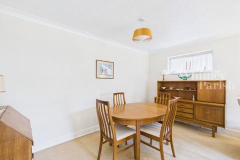 2 bedroom detached bungalow for sale, Clements Close, Scole