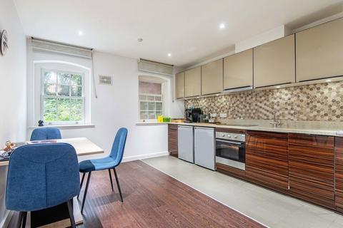 1 bedroom flat to rent, The Highway, London E1W