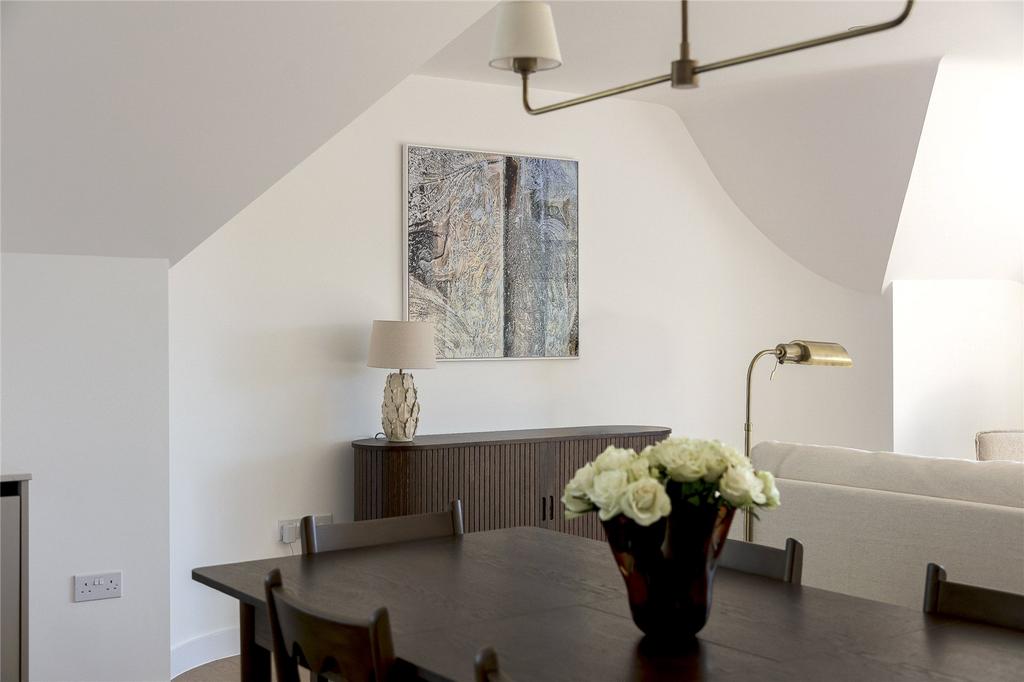Show Home Dining