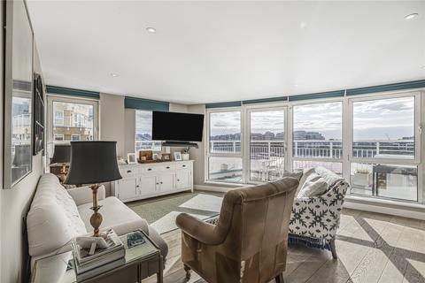 2 bedroom apartment for sale, Lombard Road, London, SW11